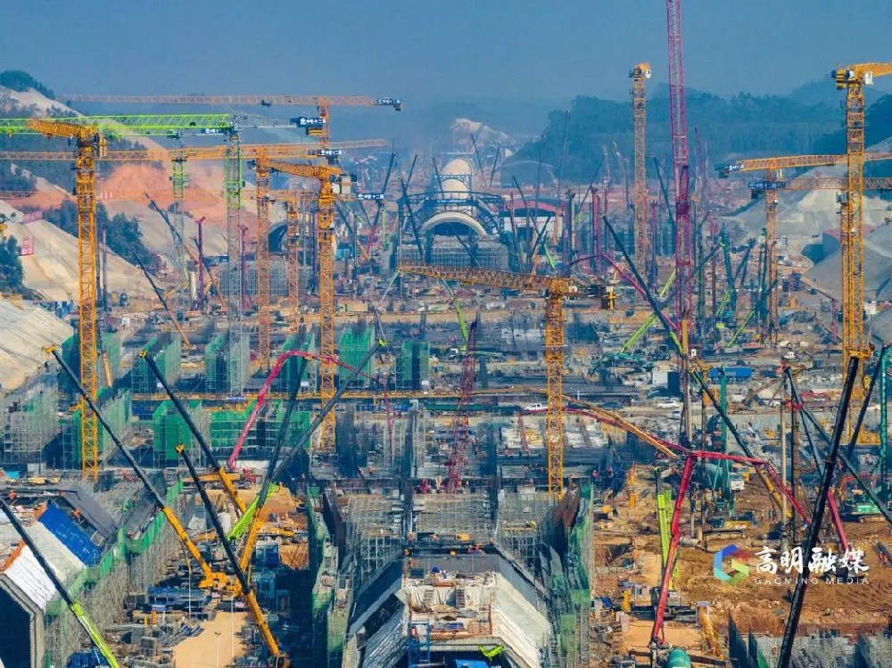 現(xiàn)場(chǎng)直擊！樁基工程完成85%！設(shè)站高明的高鐵站進(jìn)展